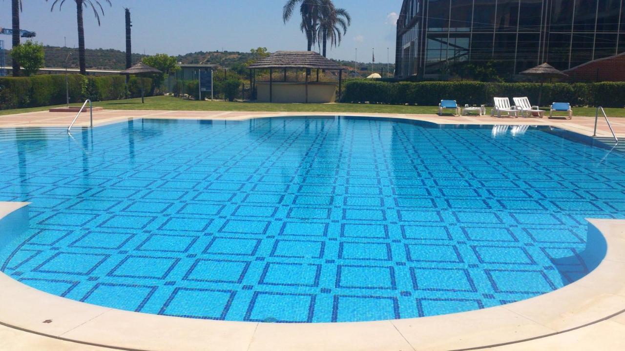 Apartment Apartment With One Bedroom In Estombar With Wonderful City View Shared Pool Enclosed Garden 4 Km From The Beach